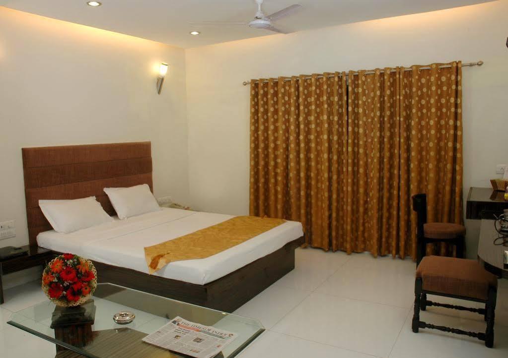 Hotel Airlink Mumbai  Buitenkant foto