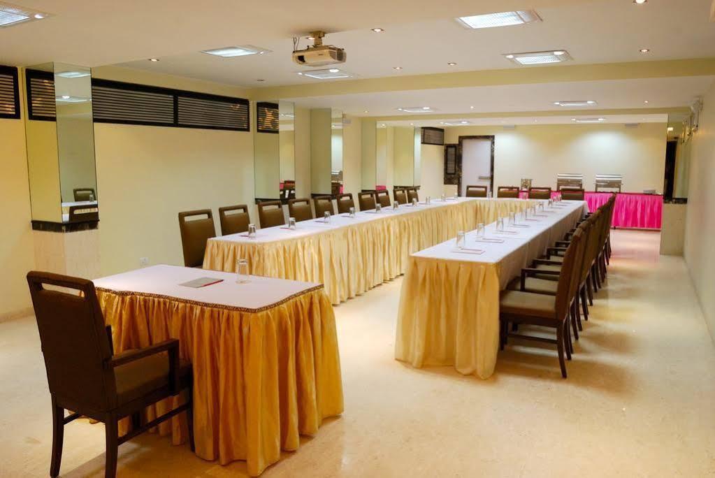 Hotel Airlink Mumbai  Buitenkant foto